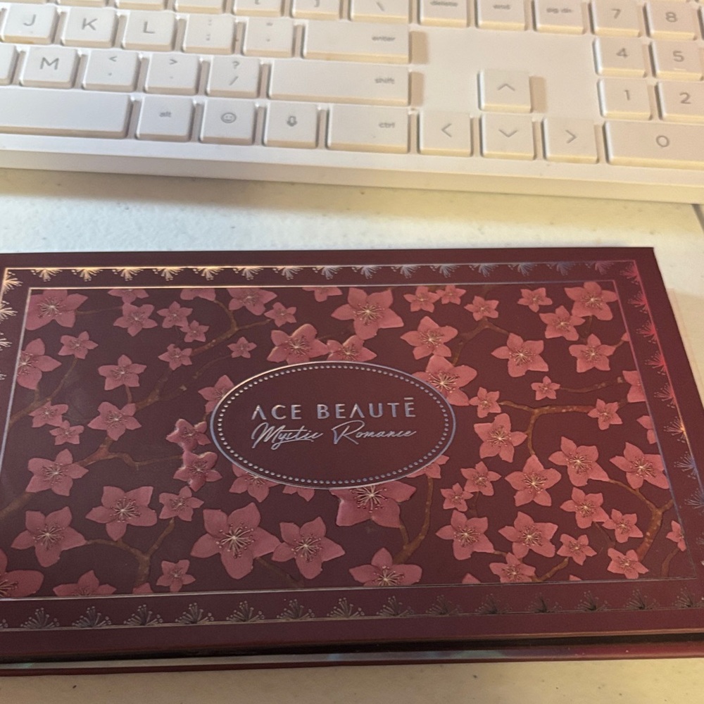 Ace Beaute Mystic Romance Eyeshadow Palette - Pink and Gold